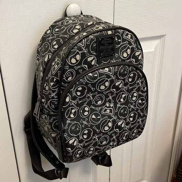 Handbags - Disney the nightmare before Christmas backpack excellent condition